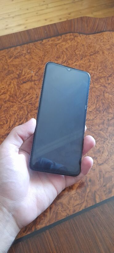 Digər mobil telefonlar: TCL 20B. Heç bir problemi yoxdur. Xanım işlədib, ilk sahibi bizik