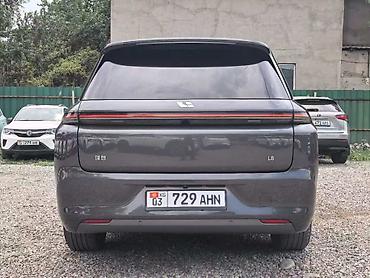 byd e9 1: Lixiang L8: 2023 г., 1.5 л, Автомат, Гибрид, Кроссовер — 4