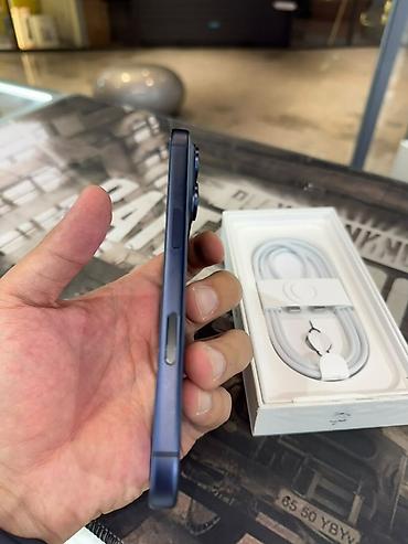 Уюлдук телефондор жана аксессуарлар: IPhone 17 Pro, Жаңы, 256 ГБ, Көк, Куту, 100 % — 6
