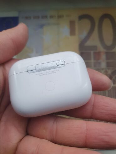 Mobil telefonlar üçün digər aksesuarlar: Apple " AirPods 2 gen " az səliqəli işlənib 400 manata alınıb — 9
