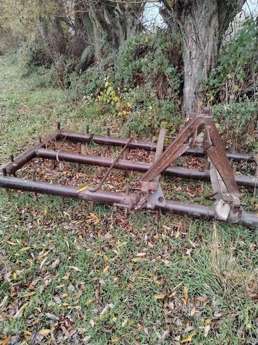 Traktorlar: T 28 butun aqreqatlari ile satilir. Tek tekde satilir Mala Lapet — 16