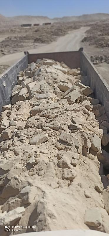 spicka bloku: Daş və daş tozu asfalt altina çox yaxşıdı möhkəm edir həyət yanı — 1