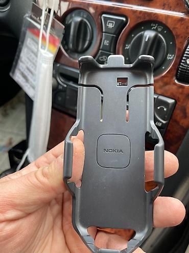 tır aksesuarları: Nokia telefonu ücün.Maşin aksesuarı.Tazadir.2 adadir. biri 13 azn — 6