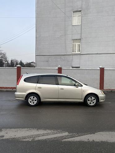 Honda: Honda Stream: 2003 г. — 1