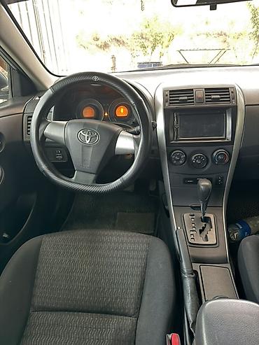 Toyota: Toyota Corolla: 2011 г., 1.6 л, Автомат, Бензин, Седан — 9