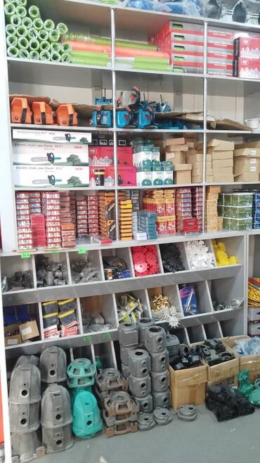 Мотозапчасти и аксессуары: Набор запчастей для малокубатурного мотоцикла/скутера: - Головка — 21