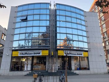 Poslovni prostor: Izdaje se ekskluzivan poslovni prostor 350m2 u poslovnoj zgradi na — 10