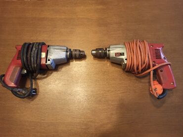 Električne bušilice: Dve iste bušilice ISKRA 450W. Jedna je potpuno ispravna (sa crvenim na lalafo.rs — 2 Električne bušilice: Dve iste bušilice ISKRA 450W. Jedna je potpuno ispravna (sa crvenim — 2