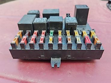 Auto delovi: Tabla osiguraca Lada 110-111-112 br.2. Polovno, ocuvano. Skinuto sa — 8