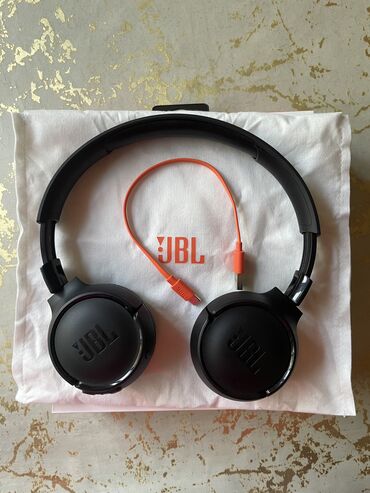 mikro nauşnik: JBL Tune 520BT Orginaldir, heç bir problemi yodur. Cuzi endirim