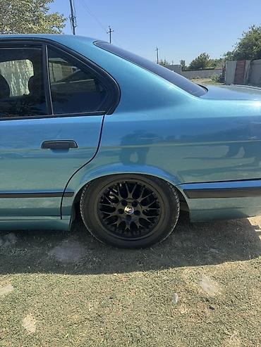 bmw m3 e92: BMW 5 series: 2 l | 1994 il Sedan — 8