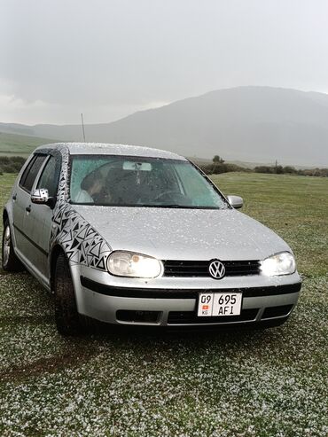 Volkswagen: Volkswagen Golf: 2003 г., 1.6 л, Механика, Бензин, Хетчбек