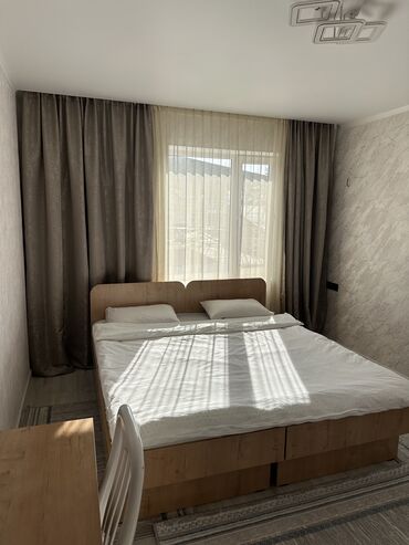 Посуточная аренда комнат: Комната с несколькими спальными местами и базовой меблировкой — 7