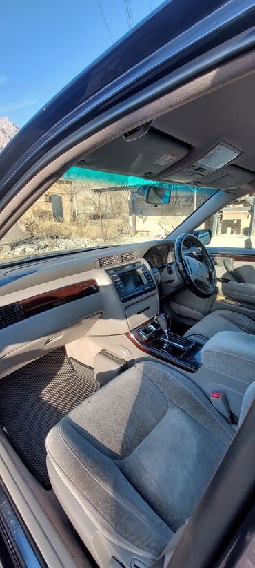 Toyota: Toyota Crown: 2002 г., 3 л, Автомат, Бензин, Седан — 6