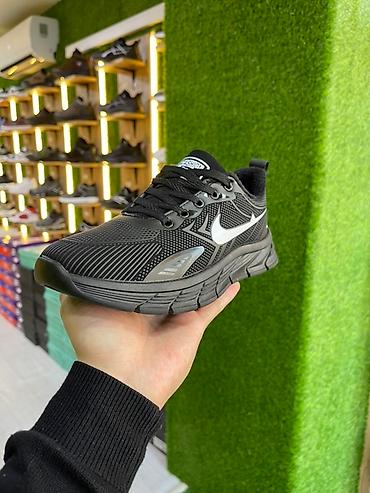 Мужские кроссовки, 40, 41, 42, Nike, Новый, цвет - Черный