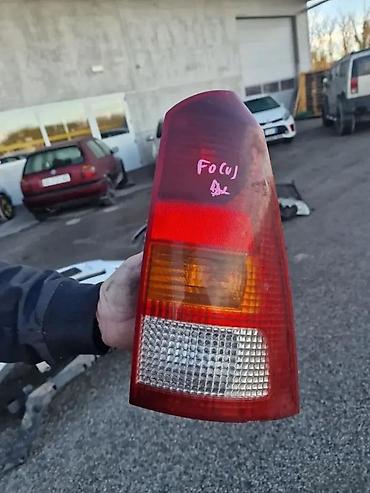 DESNI STOP FORD FOKUS | desni stop ford fokus karavan — 1
