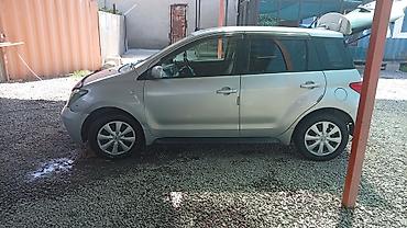 ist: Toyota Ist: 2004 г., 1.3 л, Автомат, Бензин, Хэтчбэк — 2
