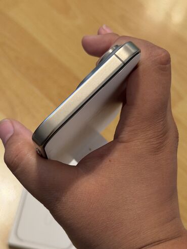 Apple iPhone: IPhone 15 Pro Max, 256 GB, Natural Titanium — 5