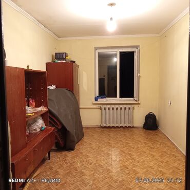 10 мкр квартира: 12 м², Без мебели