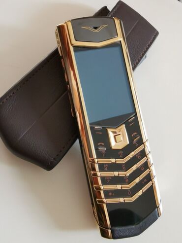 vertu aster: Vertu Signature Touch, 2 GB, rəng - Qızılı, Düyməli