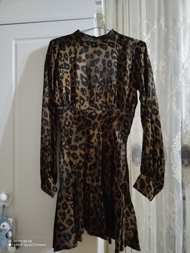 Тарелки: Leopard printli, uzunqol mini don gündəlik geyim üçün uyğundur. Bel