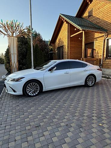 беха 5: Lexus ES: 2021 г., 2.5 л, Типтроник, Гибрид, Седан — 10