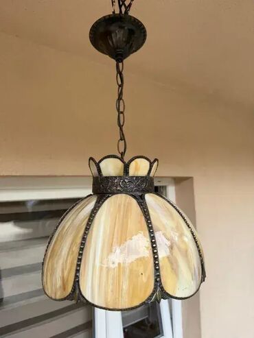 Ostali stilski nameštaj: Stari Tiffany luster - R-36 cm 💡✨ Luster u odličnom stanju, sa jednim na lalafo.rs — 9 Ostali stilski nameštaj: Stari Tiffany luster - R-36 cm 💡✨ Luster u odličnom stanju, sa jednim — 9