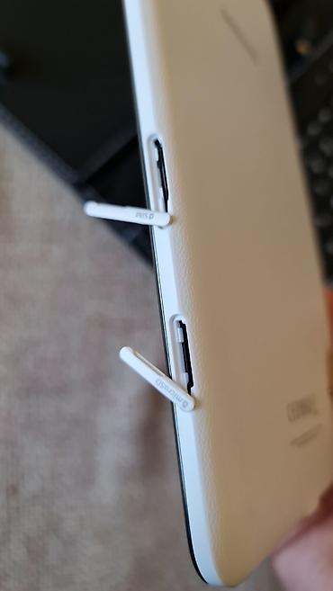 Tableti: Samsung Galaxy Tab sa futrolom i tastaturom - Ekran oko 8 inča — 6