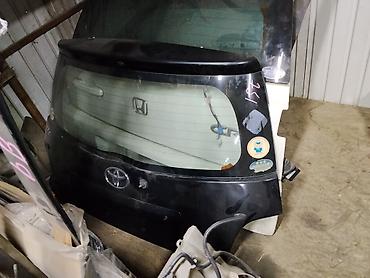 Дверь багажника (пятая дверь) Toyota bB / Scion xB, черная - at lalafo.kg Дверь багажника (пятая дверь) Toyota bB / Scion xB, черная -