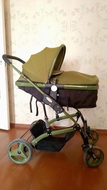 chicco trio sprint universal arabalar: Klassik gəzinti arabası, İşlənmiş, Cins: Oğlan, Yaş: 18-24 ay, Ünvandan götürmə
