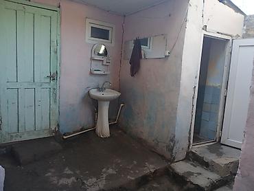 Həyət evləri və villalar: 7 otaqlı, 155 kv. m, Orta təmir — 3