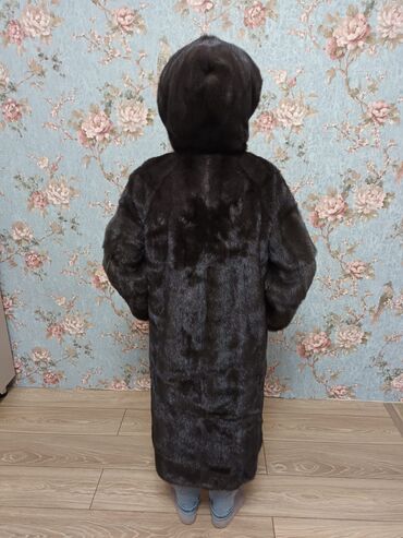 Шубы: Шуба, Норка, Длинная модель, С капюшоном, XL (EU 42) at lalafo.kg Шубы: Шуба, Норка, Длинная модель, С капюшоном, XL (EU 42)