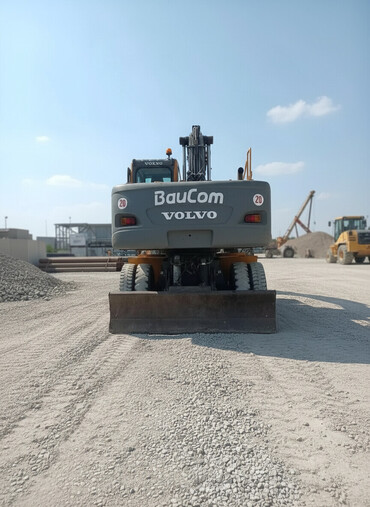 Yük maşınları: Volvo 180, 2011 il, motor 10 l, İşlənmiş — 1