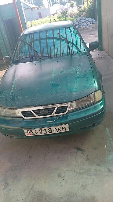 Унаа: Daewoo Nexia: 1997 г., 1.5 л, Кол менен иштөөчү, Бензин, Седан — 1