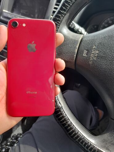 Apple iPhone: IPhone 8, Б/у, 64 ГБ, Красный, Наушники, Зарядное устройство, Защитное стекло, 100 %