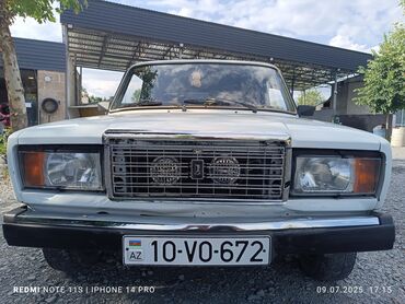 ваза стеклянная прозрачная высокая без узора: VAZ (LADA) 2107: 1.6 l | 2007 il Sedan