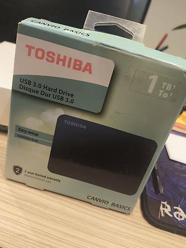 xarici sert disk: Toshiba Canvio Basics xarici sərt disk - Tutum: 1 TB - İnterfeys: USB — 1