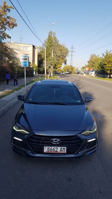 Hyundai: Hyundai Elantra: 2018 г., 1.6 л, Механика, Бензин, Седан