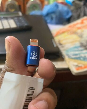 Flash kartlar: Flash kart < 2 GB, USB type C, Yeni — 4