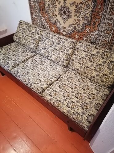 стенка кровать диван: Продается диван- кровать б/у. Длинна 190см, ширина в сложенном