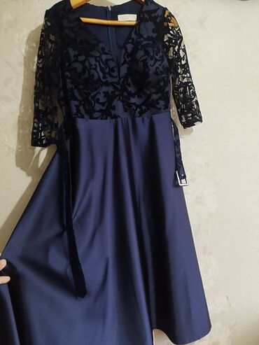 Вечерние платья: Вечернее платье, Пышное, Длинная модель, Атлас, С рукавами, 5XL (EU 50)