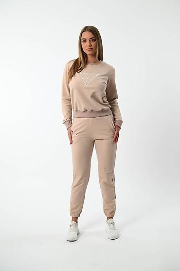 Gornji i donji deo: Ženski komplet trenerke – duks i donji deo - Model: klasičan duks sa — 18