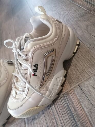 Sneakers & Athletic shoes: FILA, 37.5, color - Beige