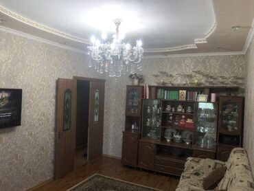 квартира берилет молодая: 3 комнаты, 62 м², 105 серия, 4 этаж, Косметический ремонт