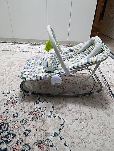 babyton: Детский шезлонг-качалка Babyton - Удобное кресло с мягким матрасиком — 1
