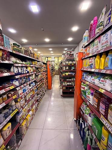 Soyuducu vitrinləri: Mini-market üçün avadanlıq və dolu mal assortimenti Təsvir: - Süd və — 8