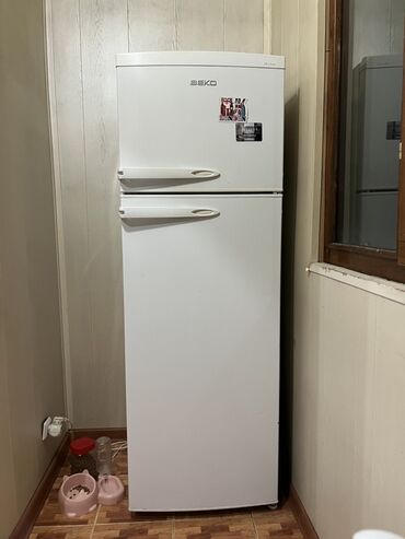 холодиьник бу: Муздаткыч Beko, Эки камералуу