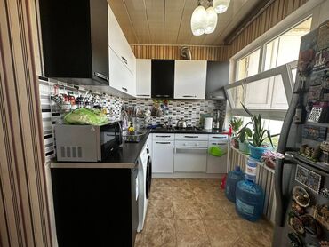 Köhnə tikili: Bakı, 5 otaqlı, Köhnə tikili, m. Həzi Aslanov, 106 kv. m -da lalafo.az — 4 Köhnə tikili: Bakı, 5 otaqlı, Köhnə tikili, m. Həzi Aslanov, 106 kv. m — 4