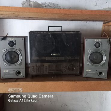 Maqnitofonlar: 1985-ci ilin babin kasetli maqnitafonu satılır. - İşlək vəziyyətdədir — 2