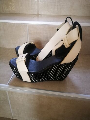 sandale na vezivanje oko noge: Sandals, Diesel, 37
